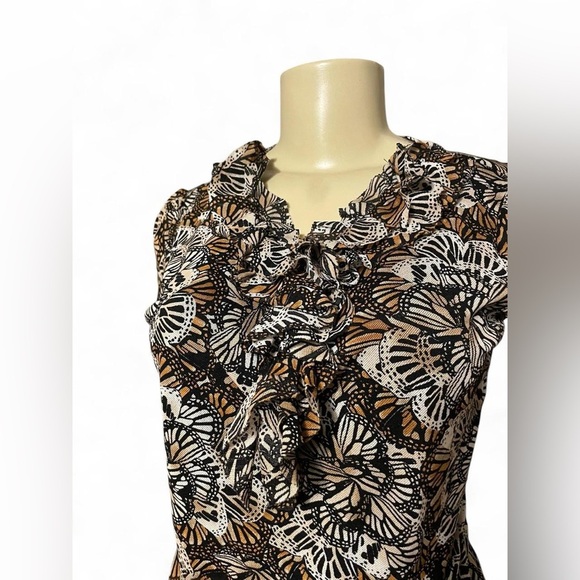 East 5th Floral Ruffle Blouse - Black and Brown - Picture 2 of 4